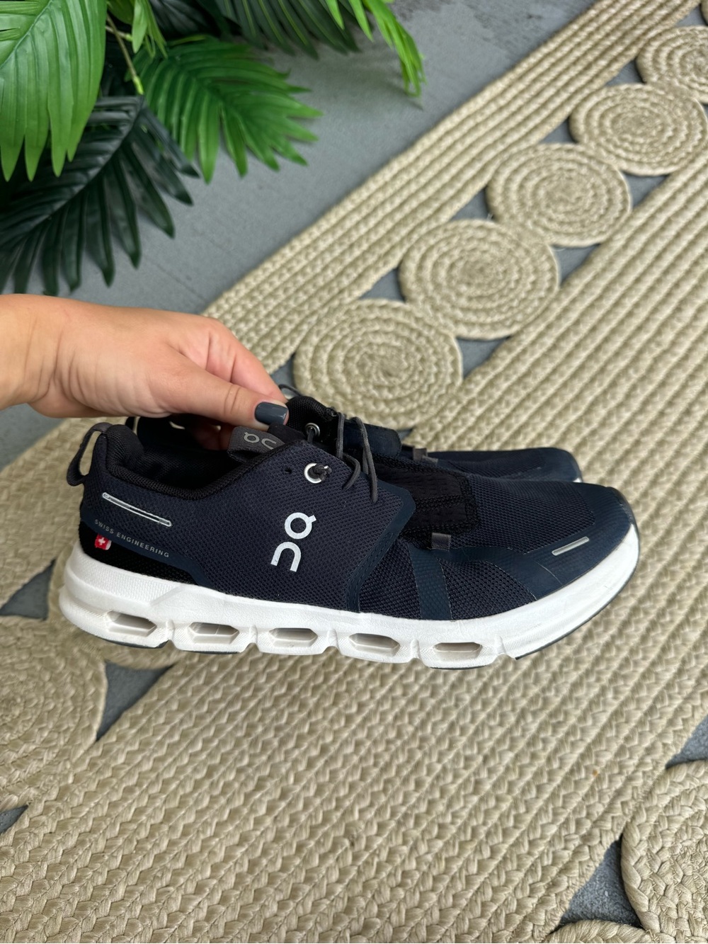 On Running Cloud Black White Women's Sneakers Size 6 / EU 38.5